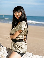 Sexy Sharon Lee nude atop a beach